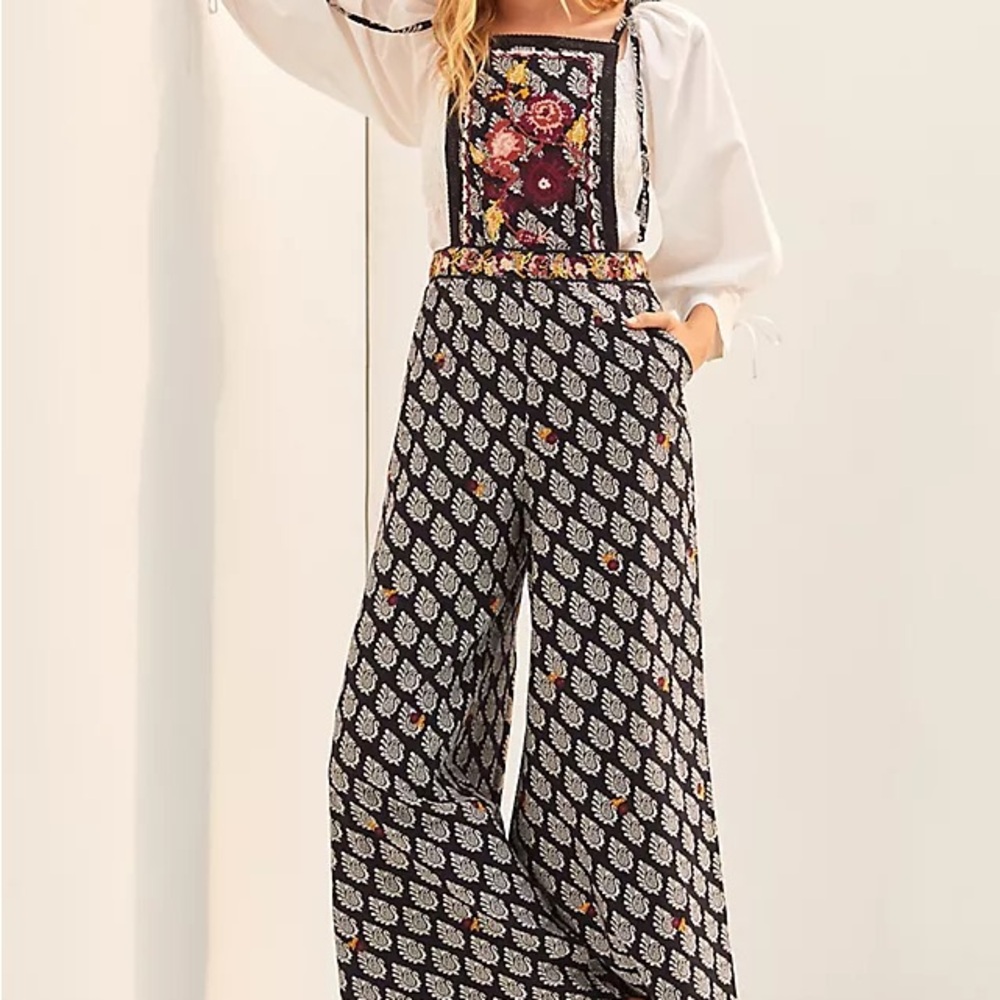 Floral Patterned Jumpsuit